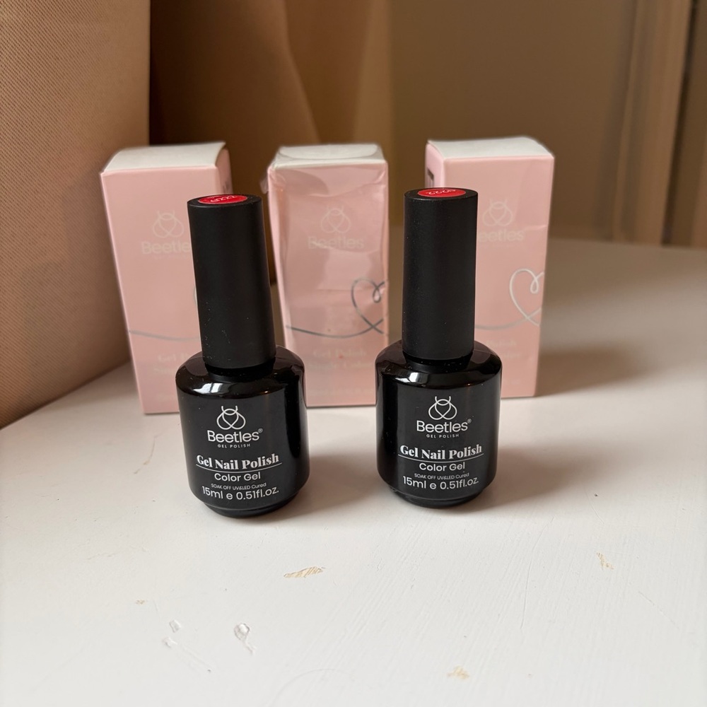 Brand New Beetles A222 Bright Scarlett Red Gel Nail Polish Set Lot of 5